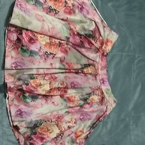 Beautiful floral skirt😍